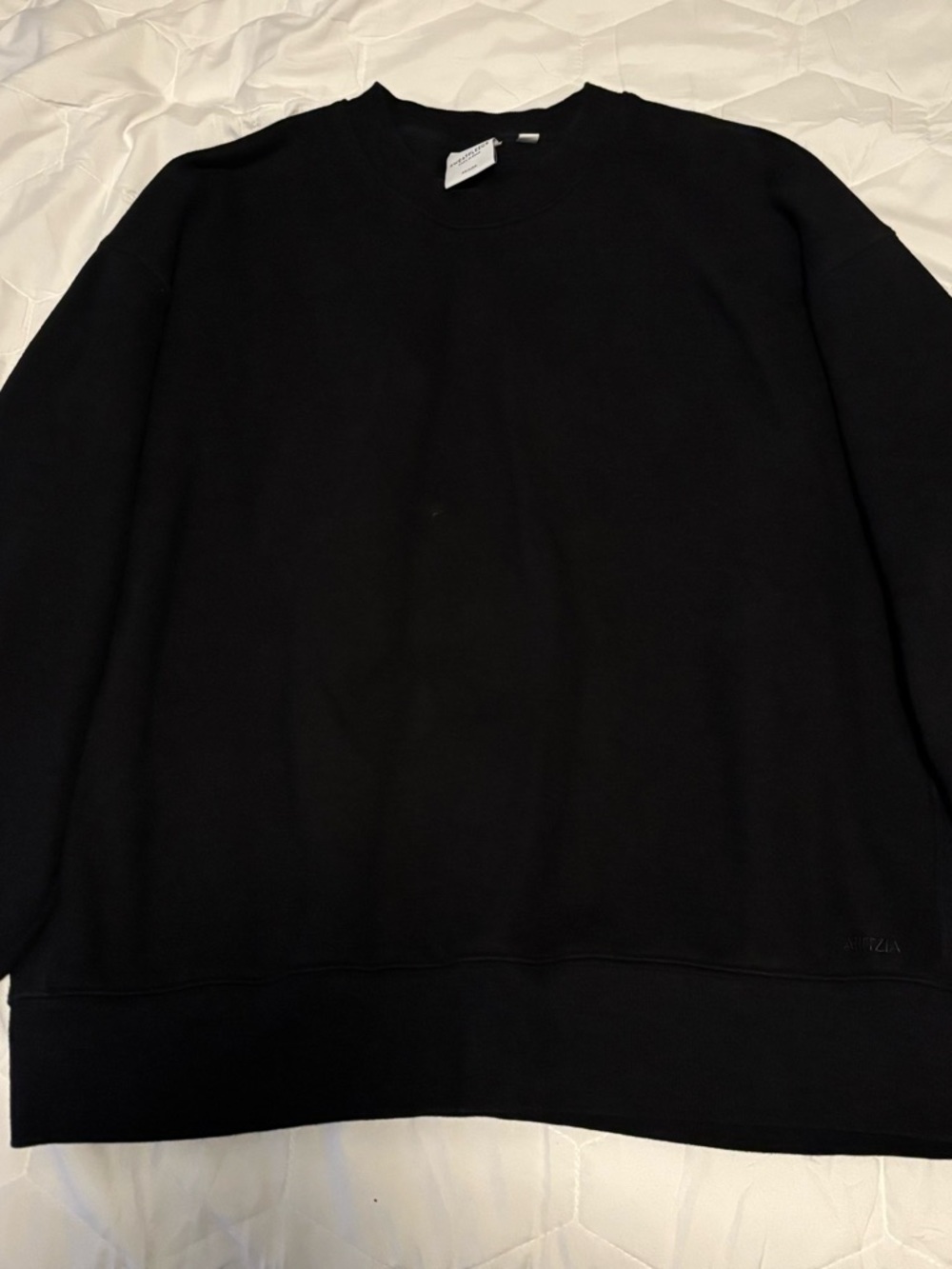 Aritzia Men's Black Crewneck Pullover